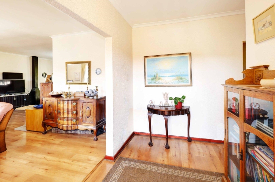 4 Bedroom Property for Sale in Welgemoed Western Cape